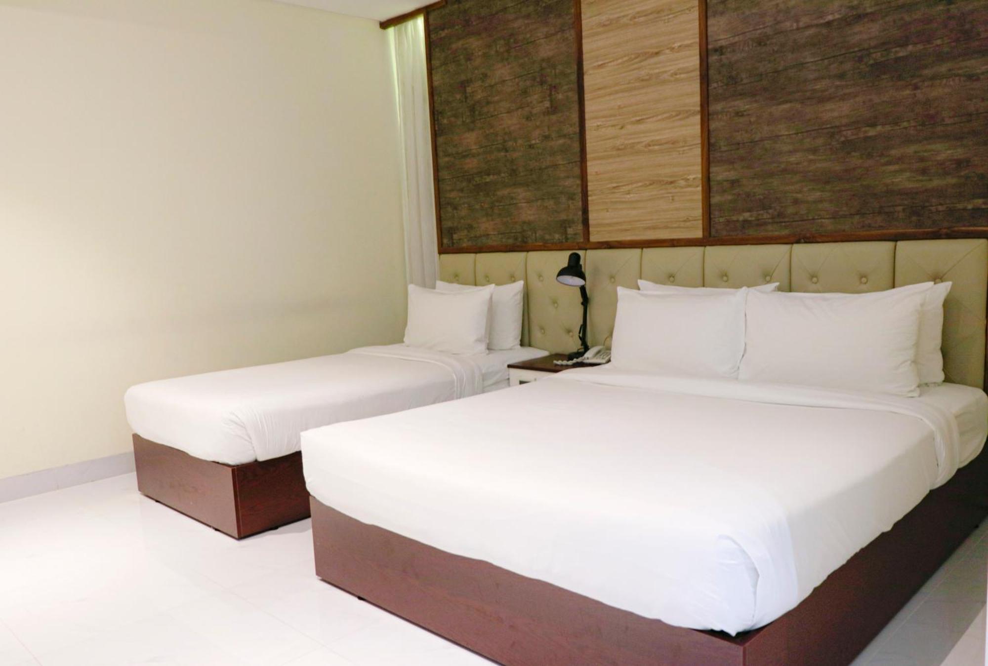 Lcs Hotel & Apartment Phnom Penh Exterior photo